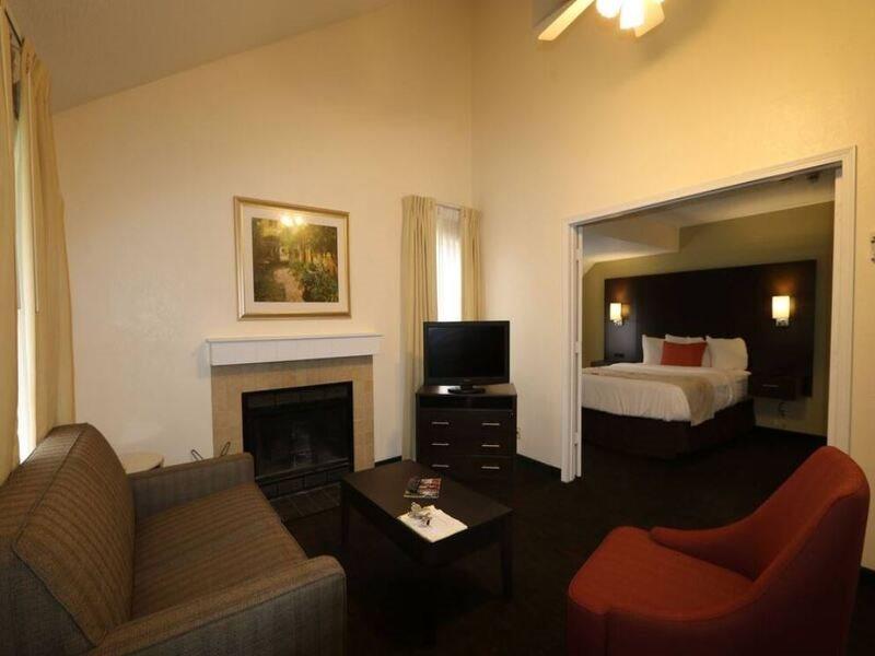 Fairbridge Inn & Suites - Akron Copley Township - West Exteriör bild