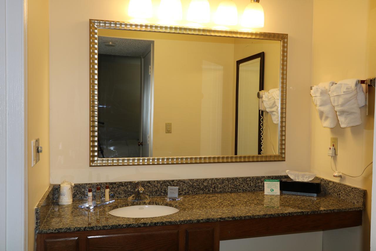 Fairbridge Inn & Suites - Akron Copley Township - West Exteriör bild