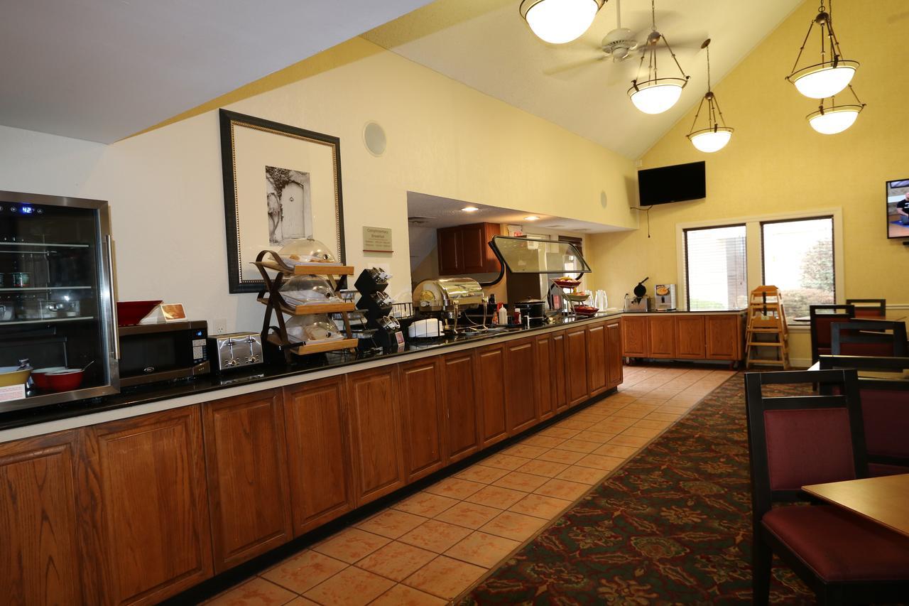 Fairbridge Inn & Suites - Akron Copley Township - West Exteriör bild
