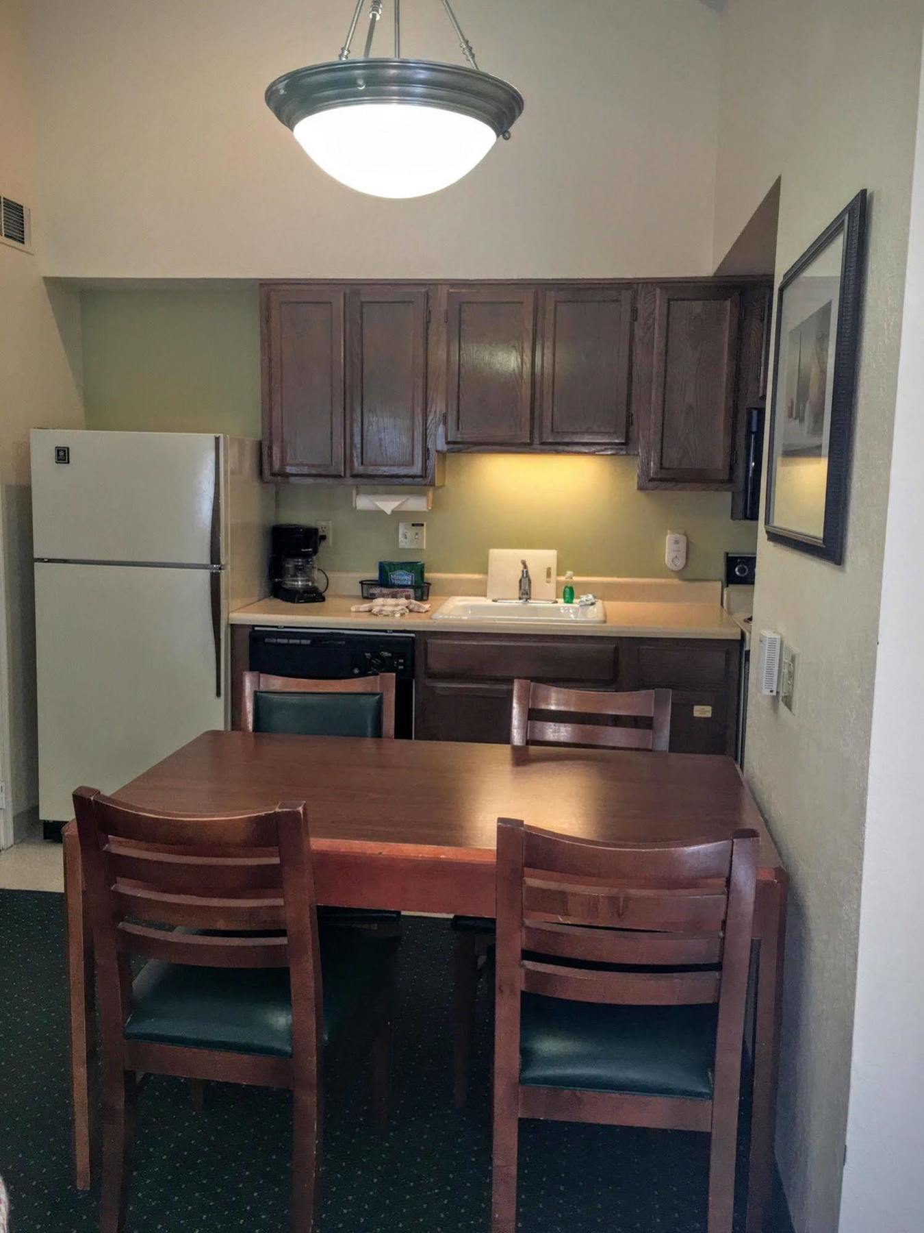 Fairbridge Inn & Suites - Akron Copley Township - West Exteriör bild