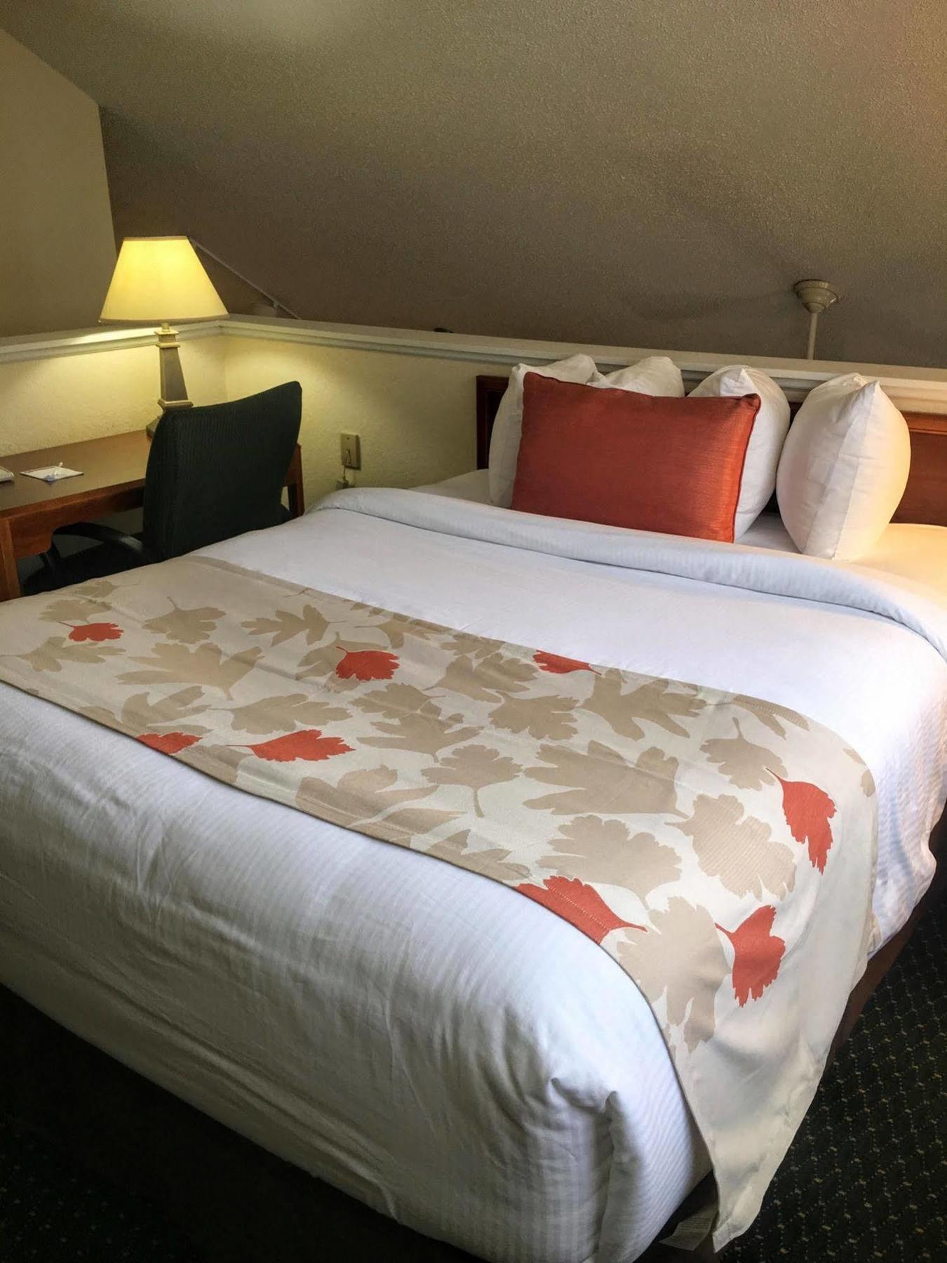 Fairbridge Inn & Suites - Akron Copley Township - West Exteriör bild