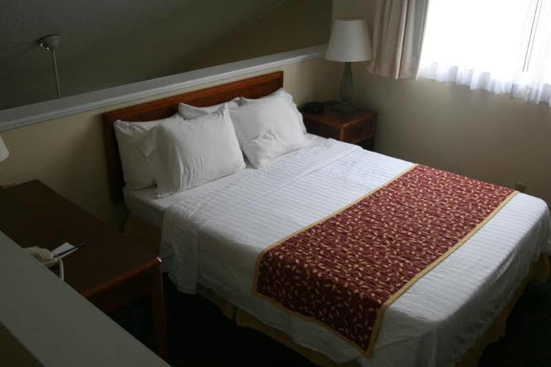 Fairbridge Inn & Suites - Akron Copley Township - West Exteriör bild