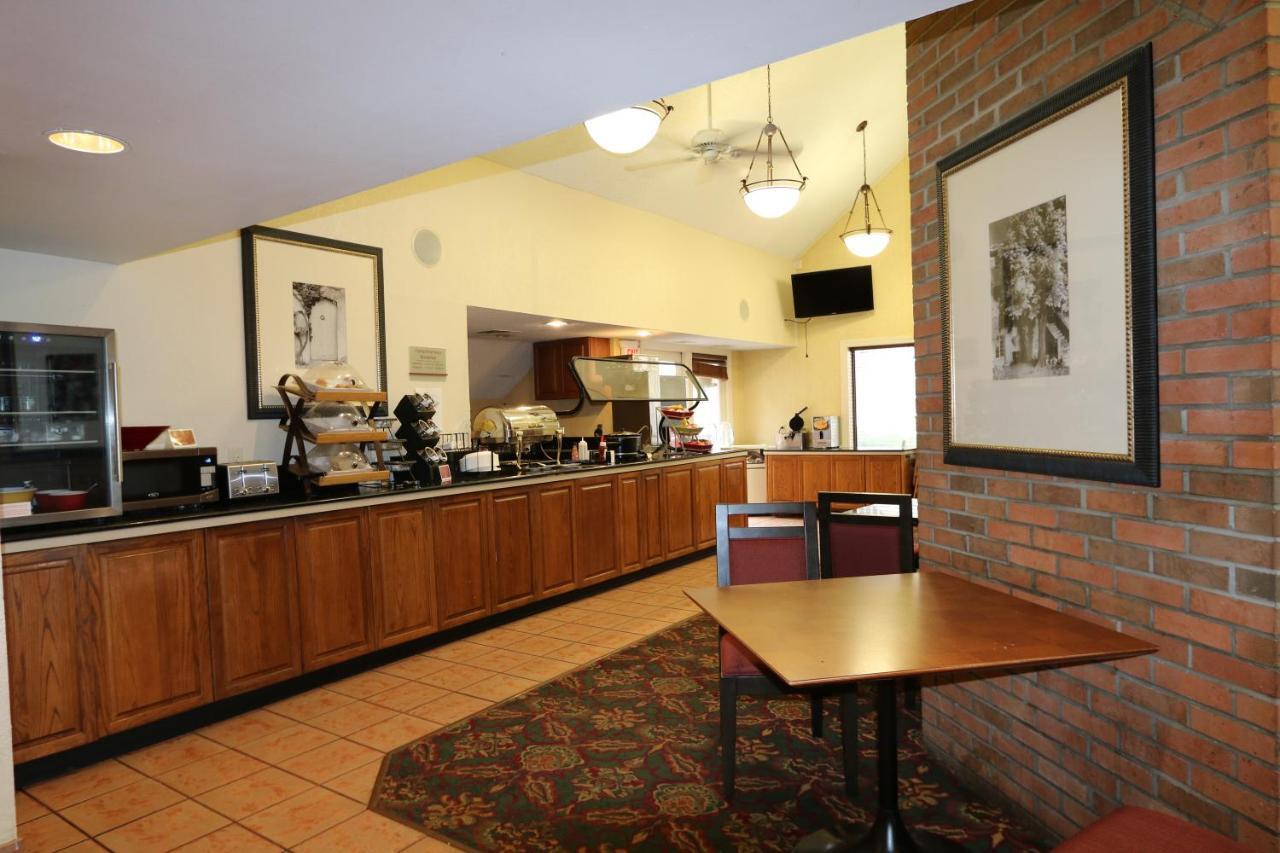 Fairbridge Inn & Suites - Akron Copley Township - West Rum bild