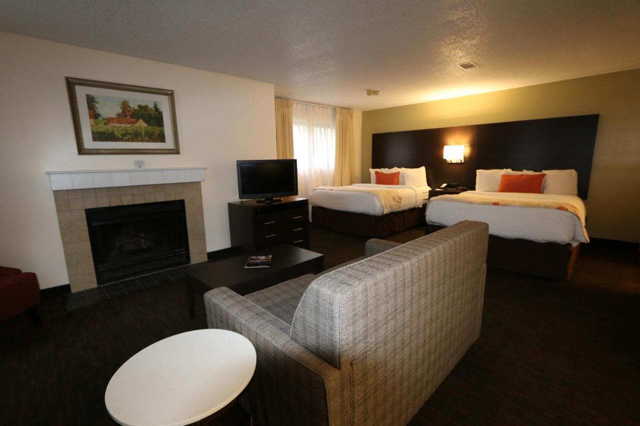 Fairbridge Inn & Suites - Akron Copley Township - West Rum bild